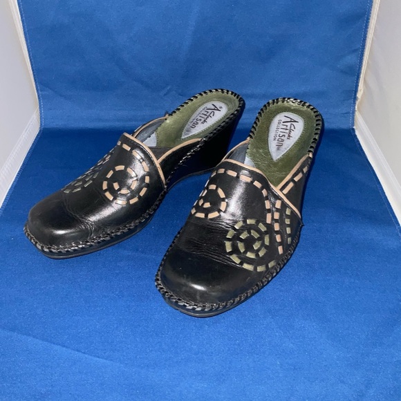 Clarks Artisan Collection Leather Clogs Black Boho Comfort Mules Women’s Size 7½ - Picture 1 of 9